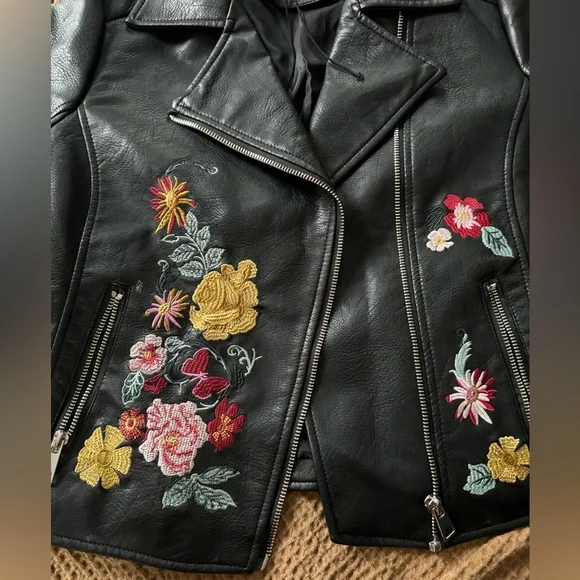 Embroidered Floral Leather Jacket - Picture 4 of 5